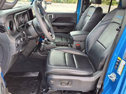 Used 2024 Jeep Wrangler Unlimited Rubicon 4xe AWD/4WD image 26