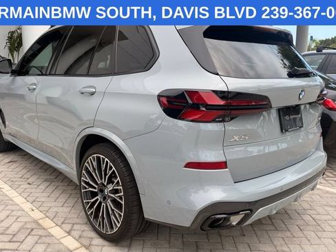 Used 2025 BMW X5 sDrive40i w/ M Sport Package RWD image 11