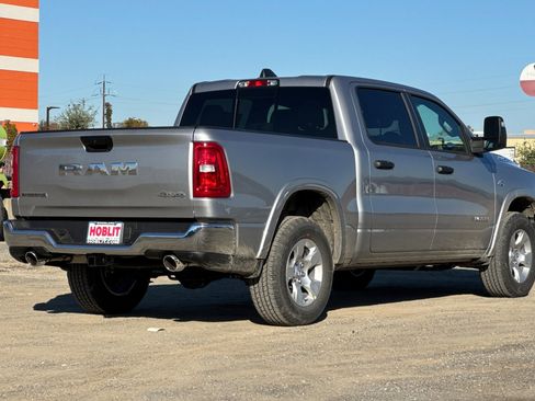 New 2026 RAM 1500 4x4 Crew Cab image 3