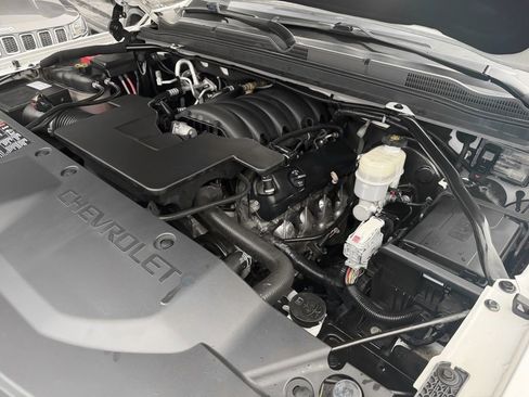 Used 2020 Chevrolet Suburban Premier image 36