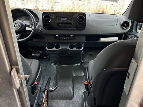 Used 2019 Mercedes-Benz Sprinter 144 Cargo image 28