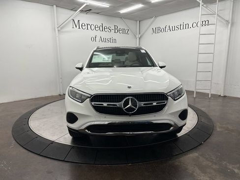 Used 2026 Mercedes-Benz GLC 300 4MATIC image 2