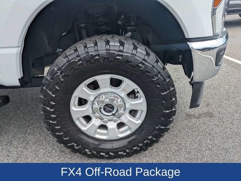 Used 2024 Ford F250 XLT w/ FX4 Off-Road Package AWD/4WD image 11