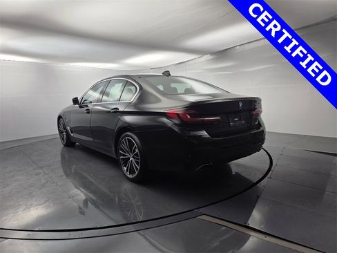 Certified 2023 BMW 530e w/ Premium Package image 8