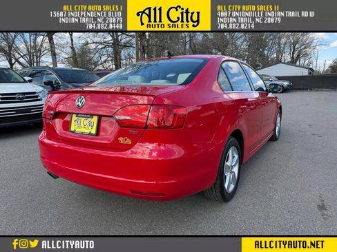 Used 2012 Volkswagen Jetta TDI image 7