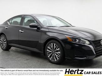 Used 2025 Nissan Altima 2.5 SV video 1