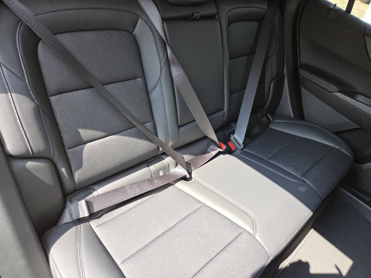 New 2027 Chevrolet Equinox LT w/ Convenience Package II FWD image 25