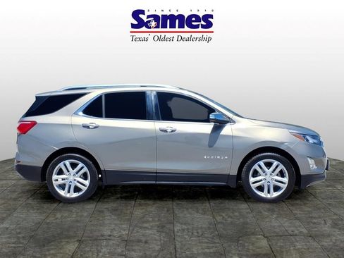 Used 2018 Chevrolet Equinox Premier FWD image 4