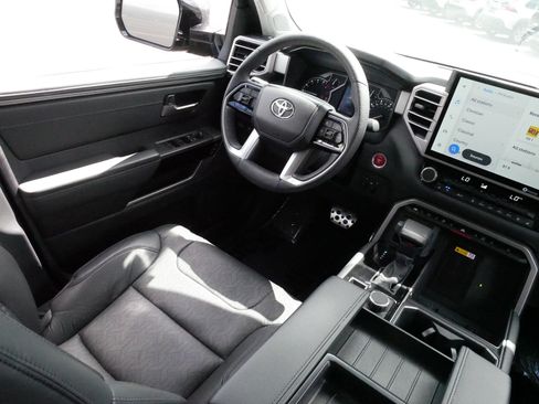 Used 2023 Toyota Tundra Limited w/ TRD Off-Road Package AWD/4WD image 9