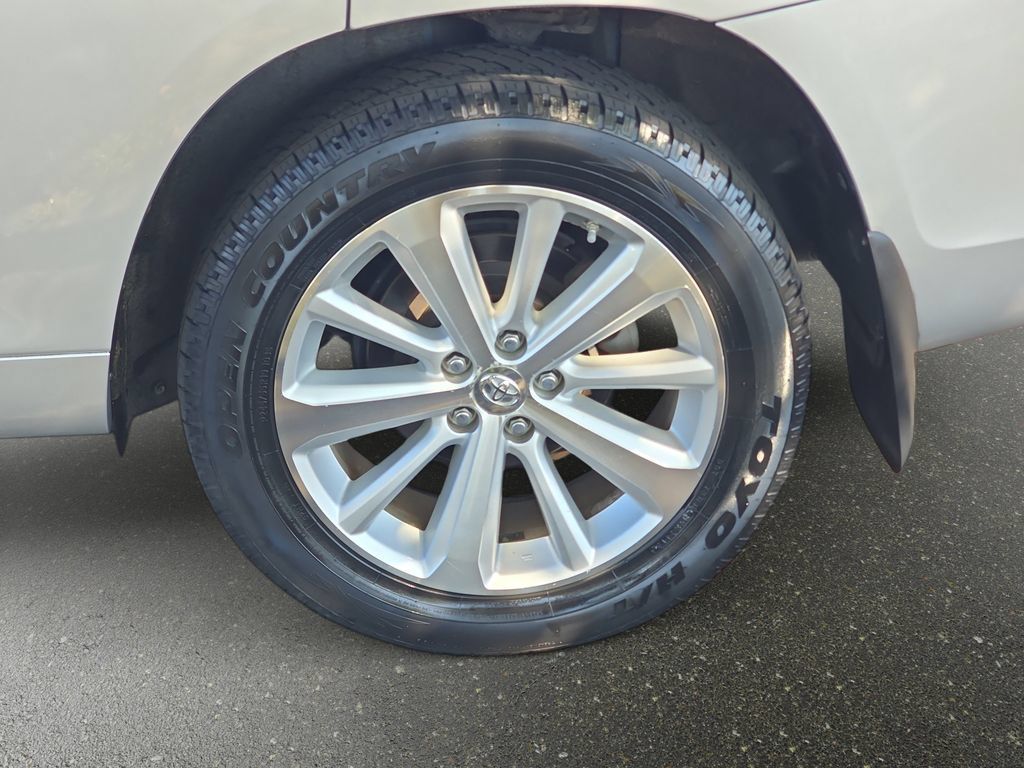 Used 2009 Toyota Highlander Limited AWD/4WD image 37