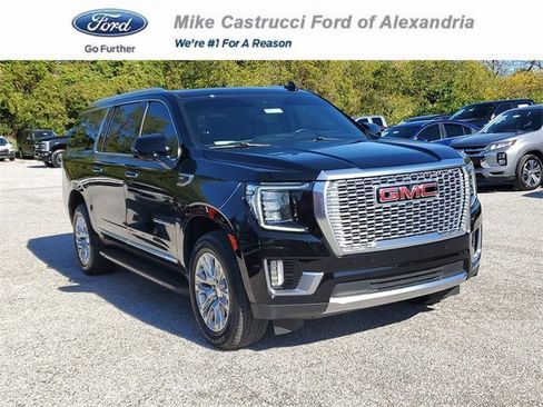 Used 2024 GMC Yukon XL Denali image 1