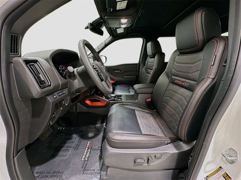 Used 2025 Nissan Frontier PRO-4X w/ Pro Premium Package image 21