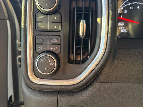 Used 2021 Chevrolet Silverado 1500 RST w/ All Star Edition Plus image 17