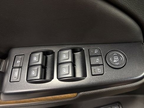 Used 2020 GMC Yukon Denali w/ Denali Premium Package AWD/4WD image 30