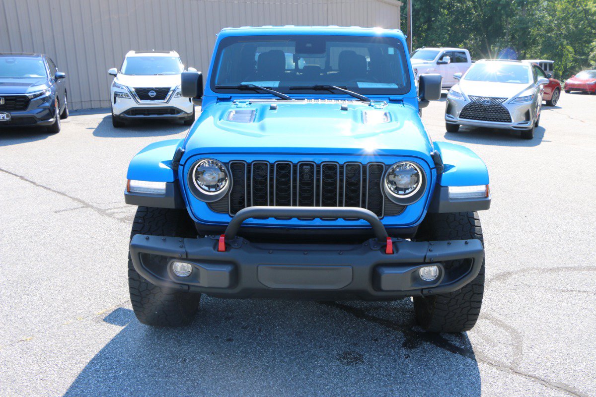 Used 2025 Jeep Gladiator Rubicon AWD/4WD image 11