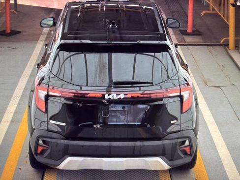 Used 2026 Kia Seltos LX image 16