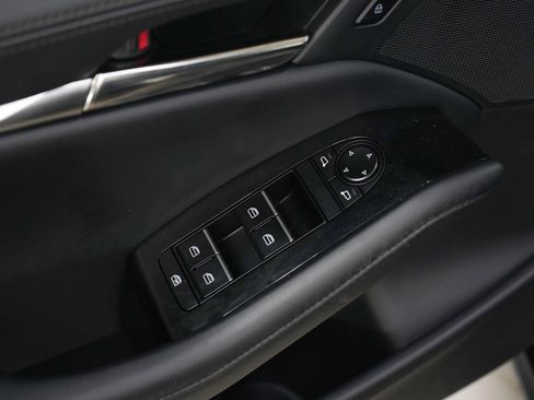 Used 2024 MAZDA MAZDA3 s image 20