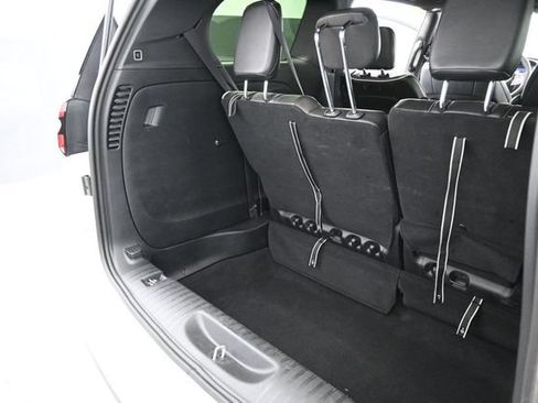 Used 2026 Chrysler Pacifica Limited FWD image 21