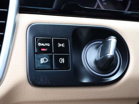 Used 2019 Porsche Cayenne AWD/4WD image 26