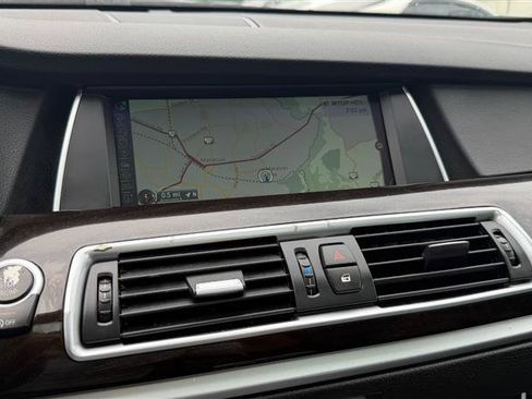Used 2017 BMW 535i xDrive AWD/4WD image 36