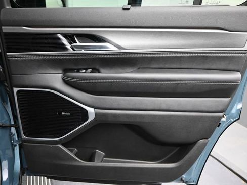 New 2026 Jeep Grand Wagoneer Limited AWD/4WD image 23