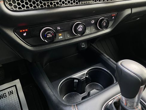 Used 2024 Honda HR-V Sport image 16