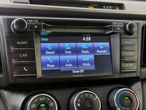 Used 2017 Toyota RAV4 LE AWD/4WD image 28