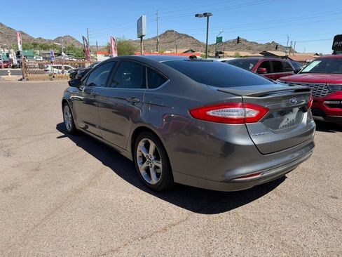 Used 2013 Ford Fusion SE FWD image 7