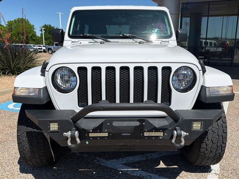 Used 2021 Jeep Wrangler Unlimited Sahara AWD/4WD image 8