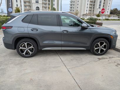 Used 2025 Volkswagen Tiguan SE