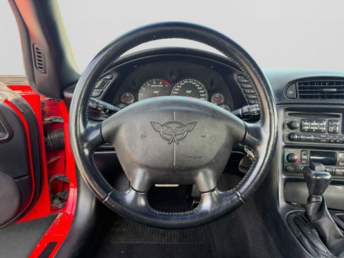 Used 2003 Chevrolet Corvette Convertible w/ Preferred Equipment Group1 RWD image 11