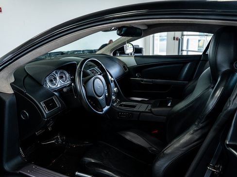 Used 2011 Aston Martin DB9 Coupe image 30