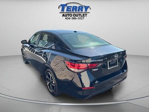 Used 2024 Nissan Sentra SV FWD image 5