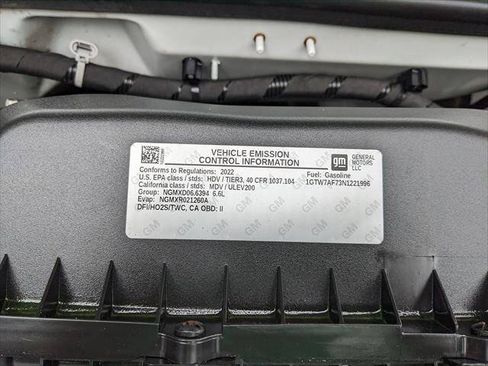 Used 2022 GMC Savana 2500 RWD image 18