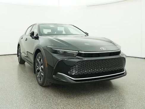 New 2026 Toyota Crown XLE image 31