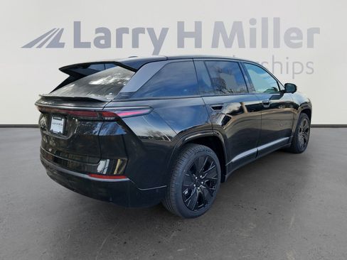 New 2025 Jeep Wagoneer S Launch Edition image 5