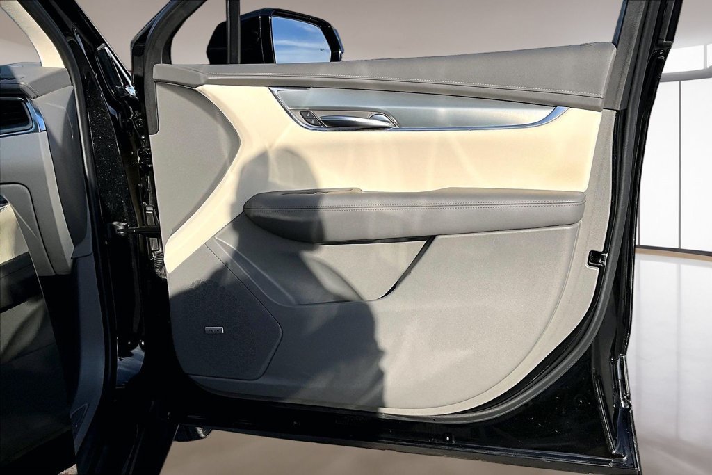 Used 2022 Cadillac XT5 Premium Luxury FWD image 19