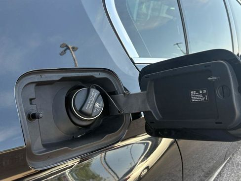 Used 2018 BMW 540i RWD image 5