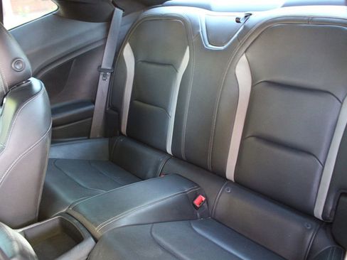 Used 2019 Chevrolet Camaro SS image 9