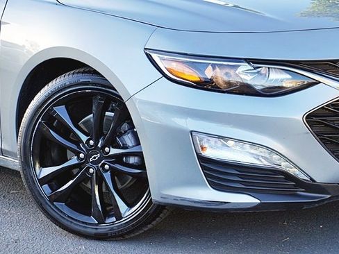 Used 2023 Chevrolet Malibu LT w/ Sport Edition image 4