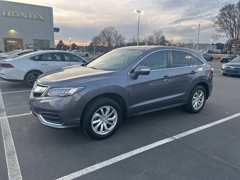 Used 2017 Acura RDX FWD image 3