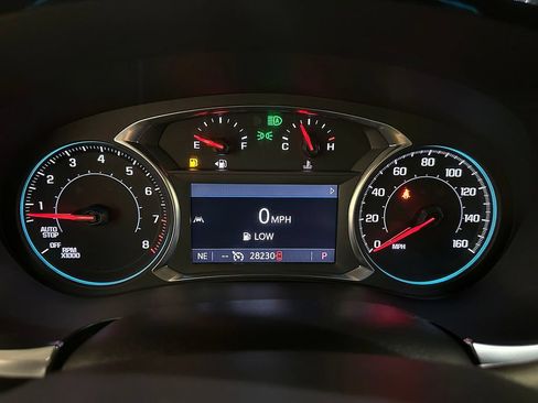 Used 2023 Chevrolet Traverse LT AWD/4WD image 32