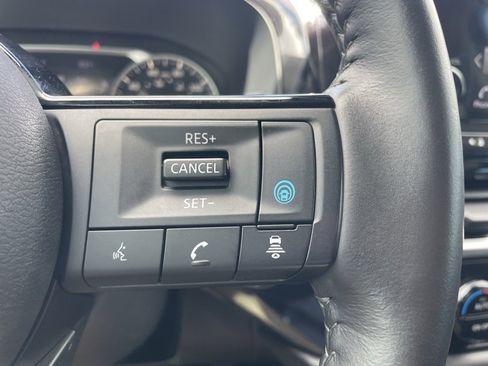 Certified 2023 Nissan Pathfinder SL image 10