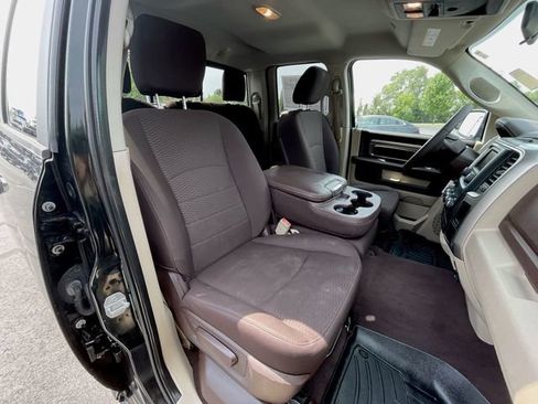 Used 2017 RAM 1500 Classic SLT AWD/4WD image 24