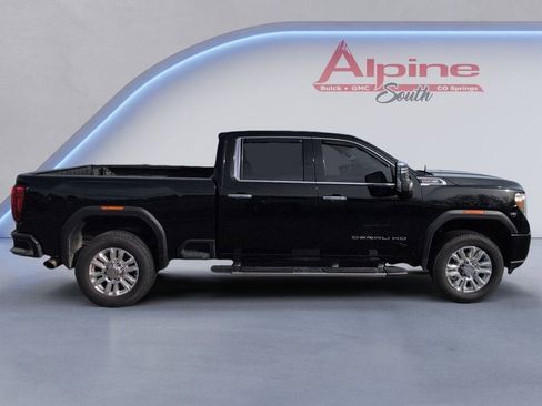 Used 2022 GMC Sierra 2500 Denali w/ Denali Ultimate Package image 6
