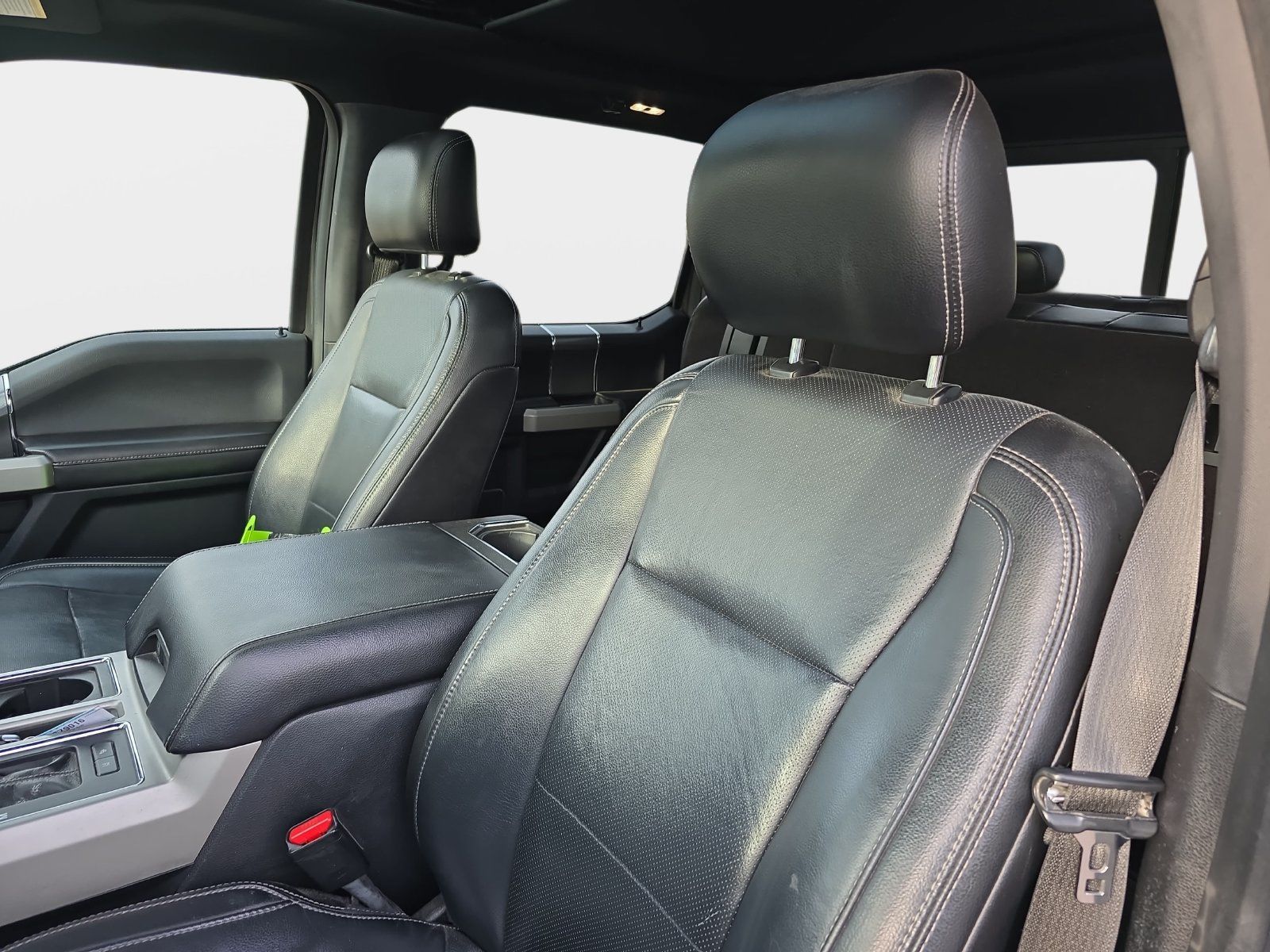 Used 2017 Ford F150 Lariat w/ Equipment Group 502A Luxury AWD/4WD image 10