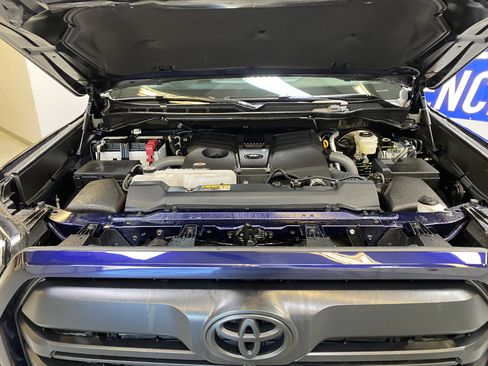 Used 2025 Toyota Tundra Limited image 9