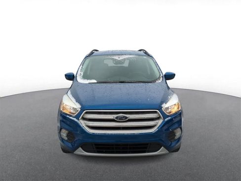 Used 2018 Ford Escape SE image 3