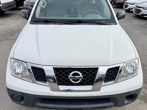Used 2019 Nissan Frontier S image 10