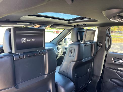 Used 2018 Dodge Durango R/T w/ Blacktop Package image 18